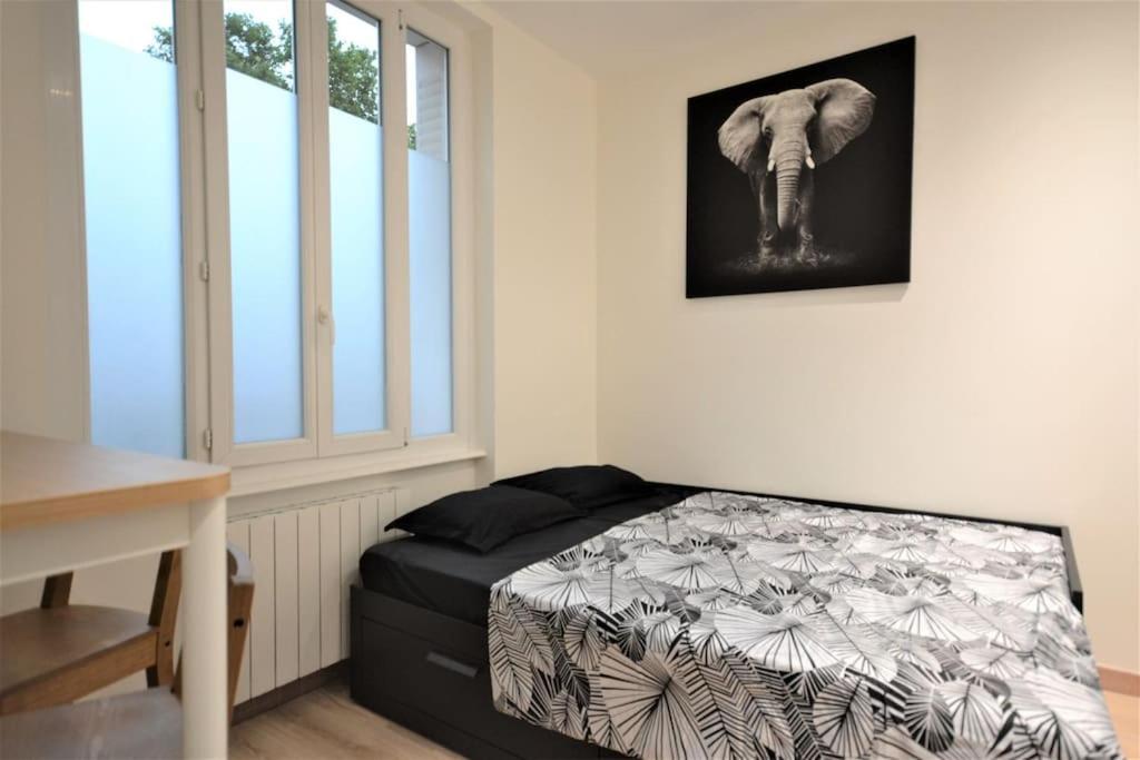 Studio En Residence Privee A Villeurbanne Dış mekan fotoğraf