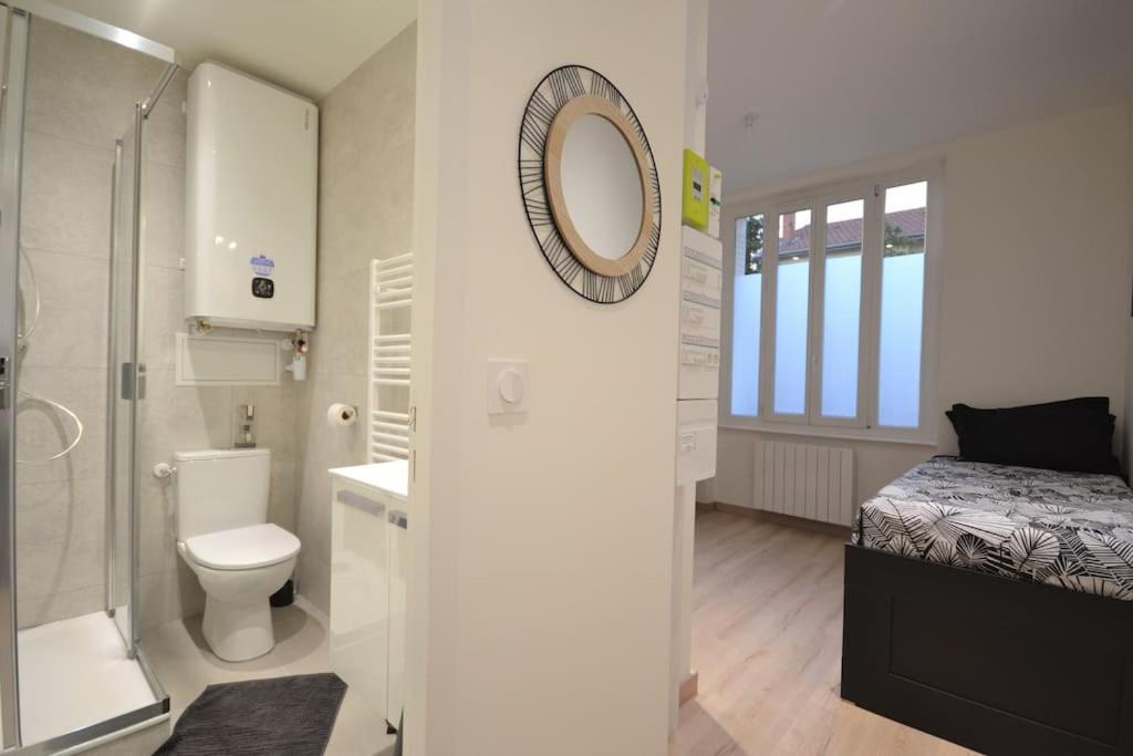 Studio En Residence Privee A Villeurbanne Dış mekan fotoğraf